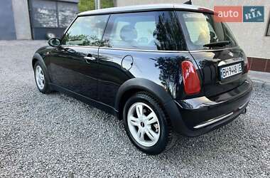 Хетчбек MINI Hatch 2004 в 