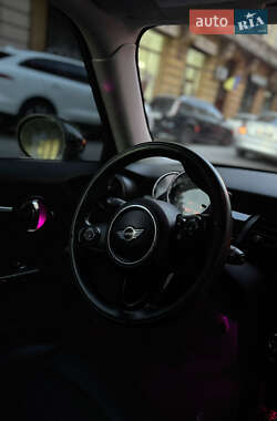 Хетчбек MINI Hatch 2014 в 