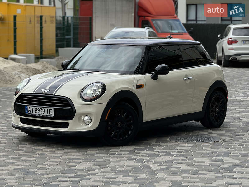 Хэтчбек MINI Hatch 2014 в Ивано-Франковске