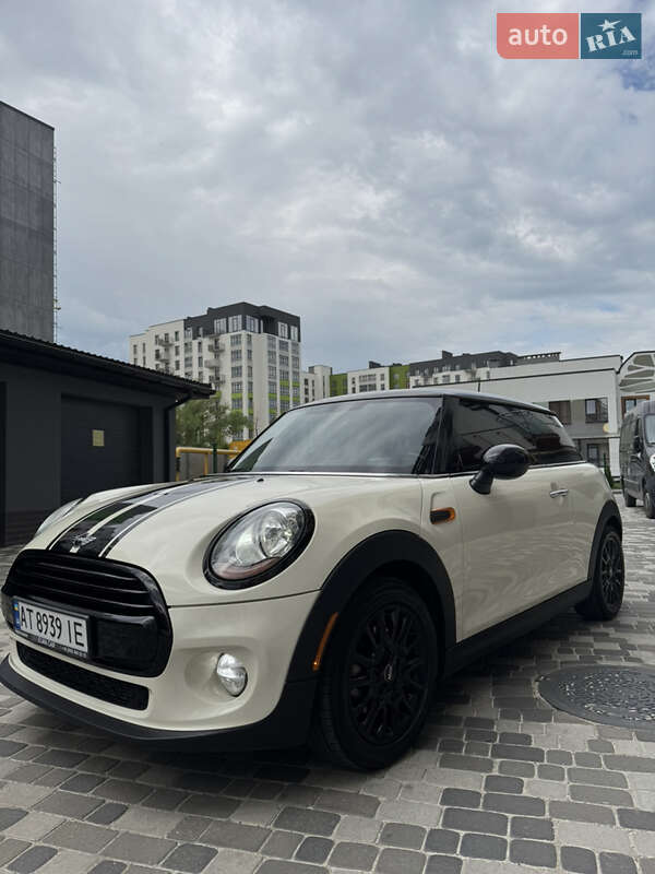 Хэтчбек MINI Hatch 2014 в Ивано-Франковске