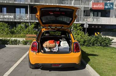 Хэтчбек MINI Hatch 2016 в 