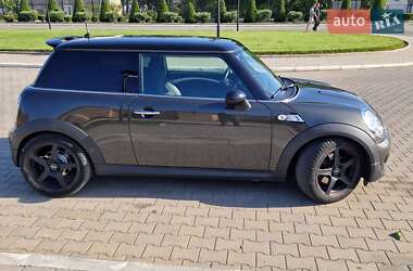 Хетчбек MINI Hatch 2010 в 