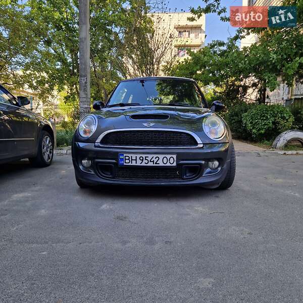 Хэтчбек MINI Hatch 2010 в Измаиле