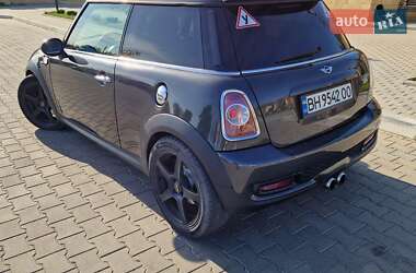 Хетчбек MINI Hatch 2010 в 