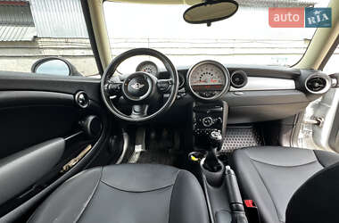 Хетчбек MINI Hatch 2010 в 