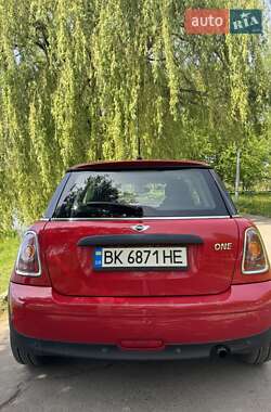 Хетчбек MINI Hatch 2009 в 