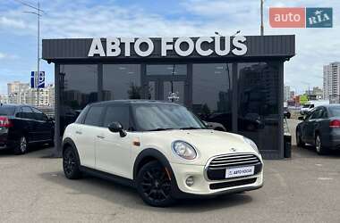 Хэтчбек MINI Hatch 2014 в Киеве