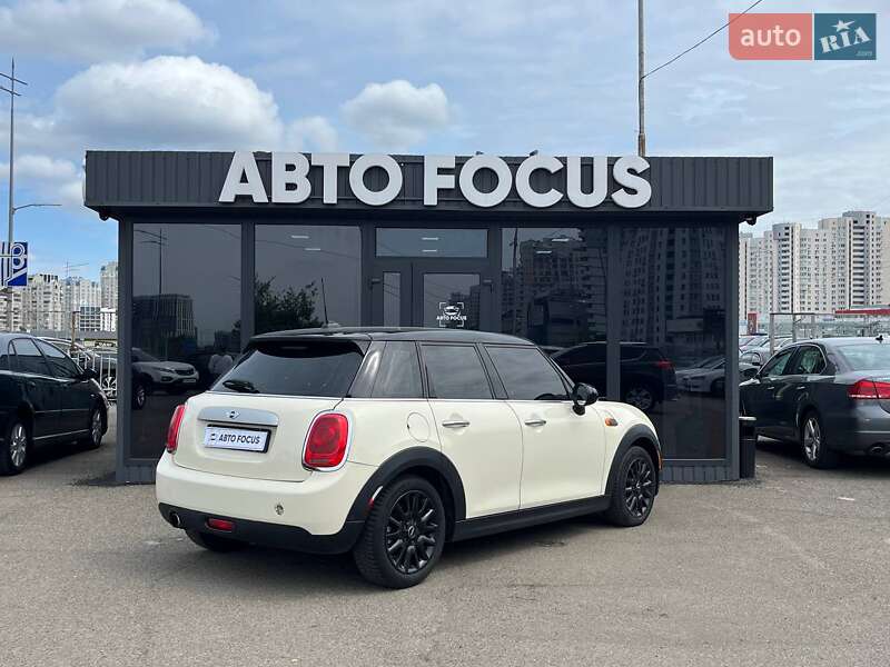 Хетчбек MINI Hatch 2014 в Києві