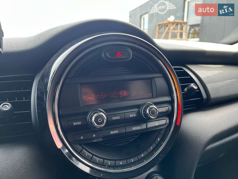 Хетчбек MINI Hatch 2014 в Києві