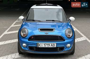 Хэтчбек MINI Hatch 2011 в 