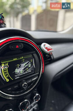 Хэтчбек MINI Hatch 2018 в 