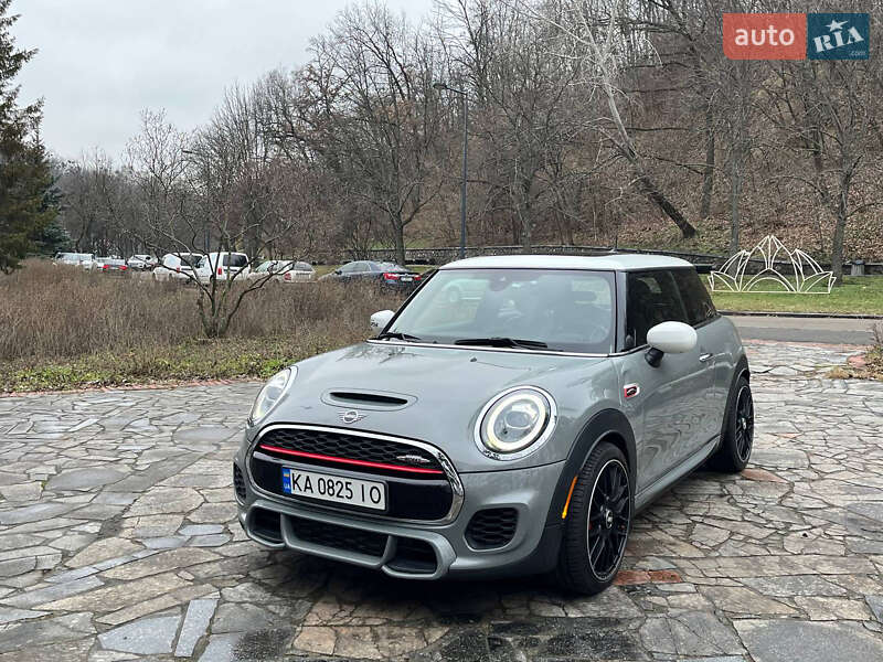 Хетчбек MINI Hatch 2020 в Києві