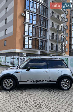 Хэтчбек MINI Hatch 2002 в 