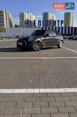 Хэтчбек MINI Hatch 2019 в 