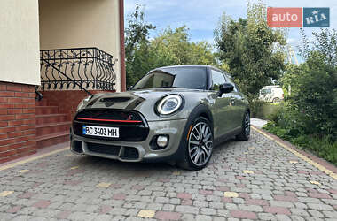 Хетчбек MINI Hatch 2018 в 