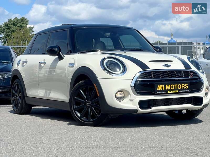 Хетчбек MINI Hatch 2017 в 
