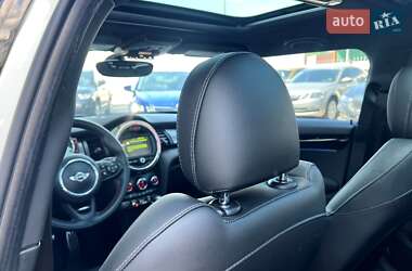 Хетчбек MINI Hatch 2017 в 