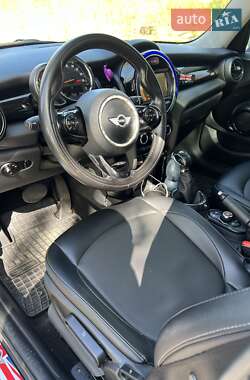 Хетчбек MINI Hatch 2015 в 