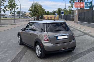 Хетчбек MINI Hatch 2013 в 