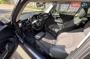 Хетчбек MINI Hatch 2016 в 