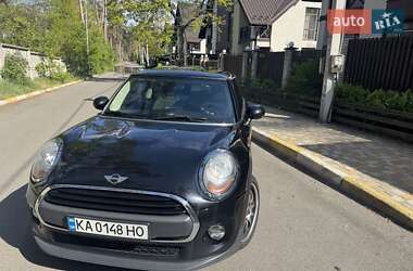 Хетчбек MINI Hatch 2016 в 