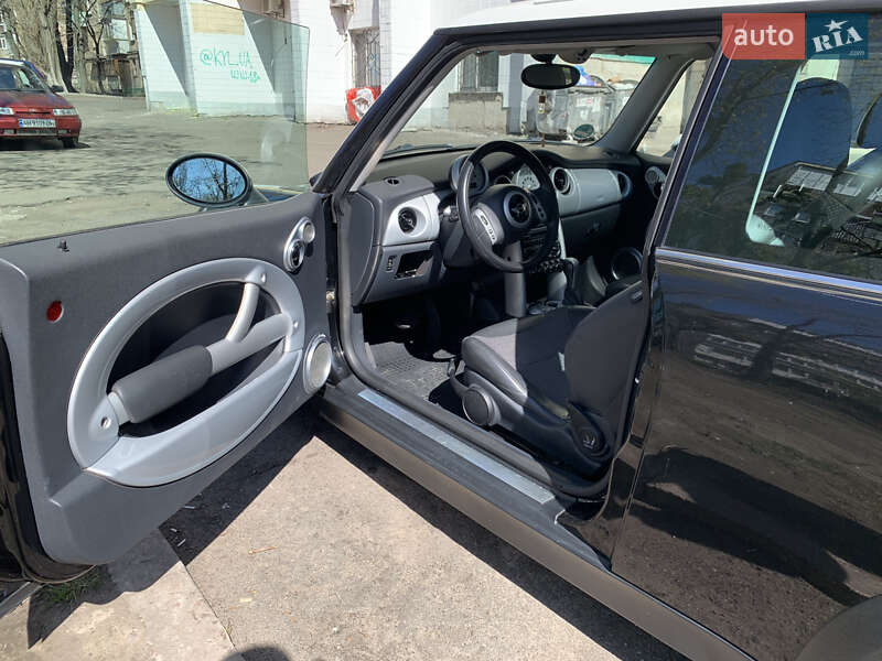 Хетчбек MINI Hatch 2002 в Києві