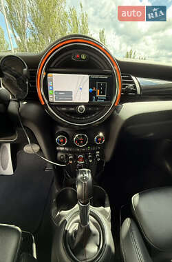 Хетчбек MINI Hatch 2019 в 