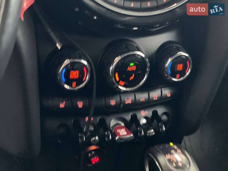 Хетчбек MINI Hatch 2015 в Києві