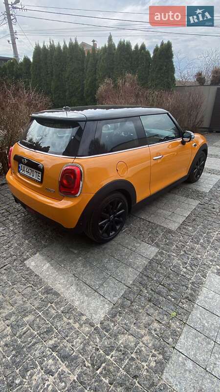 Хэтчбек MINI Hatch 2017 в Киеве