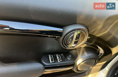 Хетчбек MINI Hatch 2017 в 