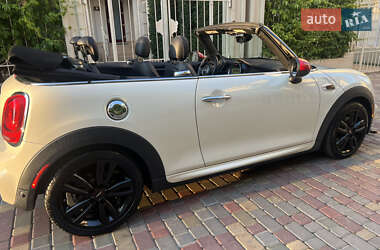 Хетчбек MINI Hatch 2017 в 