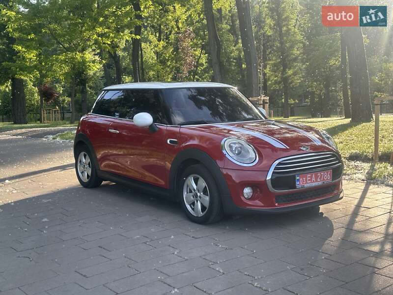 Хетчбек MINI Hatch 2015 в Києві