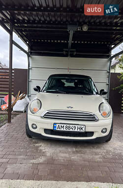 Хэтчбек MINI Hatch 2010 в 