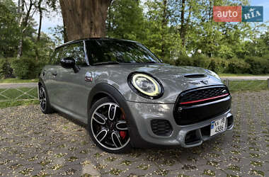 Хетчбек MINI Hatch 2018 в Києві