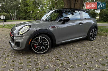 Хетчбек MINI Hatch 2018 в 