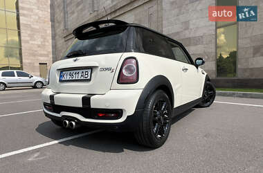 Хэтчбек MINI Hatch 2012 в 