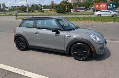 Хетчбек MINI Hatch 2015 в 