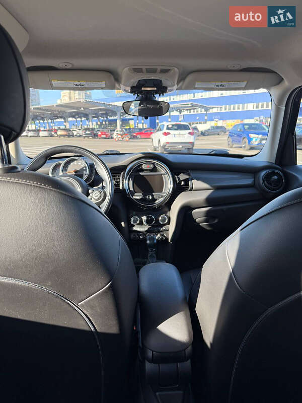 Хетчбек MINI Hatch 2017 в Києві