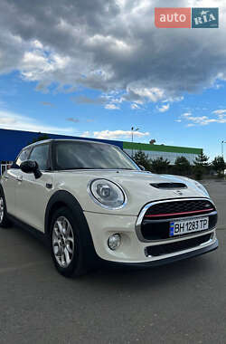 Хэтчбек MINI Hatch 2015 в 