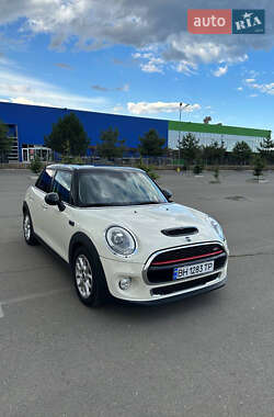 Хетчбек MINI Hatch 2015 в Одесі