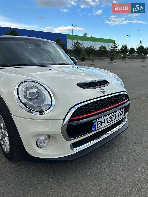 Хэтчбек MINI Hatch 2015 в Одессе фото 15 Хэтчбек MINI Hatch 2015 в Одессе