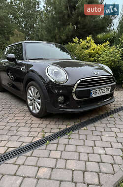 Хетчбек MINI Hatch 2015 в 