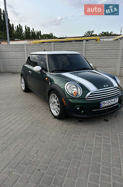 Хетчбек MINI Hatch 2012 в 