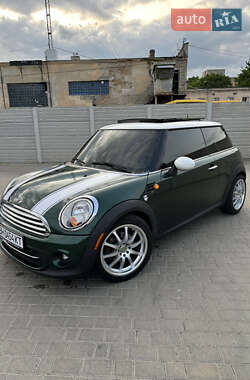 Хетчбек MINI Hatch 2012 в 