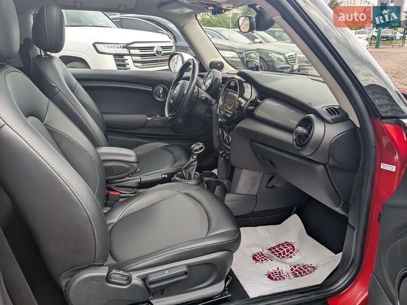 Хетчбек MINI Hatch 2015 в Києві