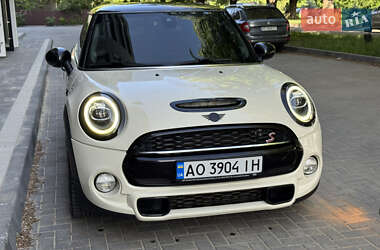 Хетчбек MINI Hatch 2019 в 