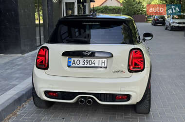 Хетчбек MINI Hatch 2019 в 