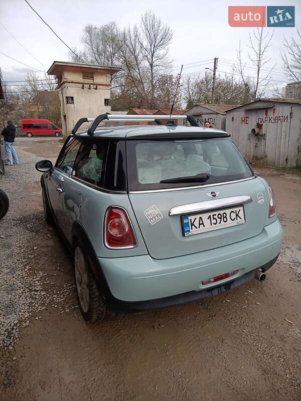 Хетчбек MINI Hatch 2013 в Києві