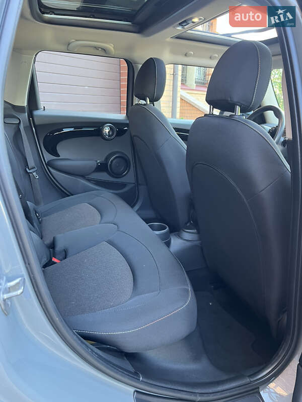 Хетчбек MINI Hatch 2020 в Києві