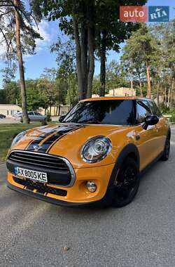 Хэтчбек MINI Hatch 2015 в Харькове
